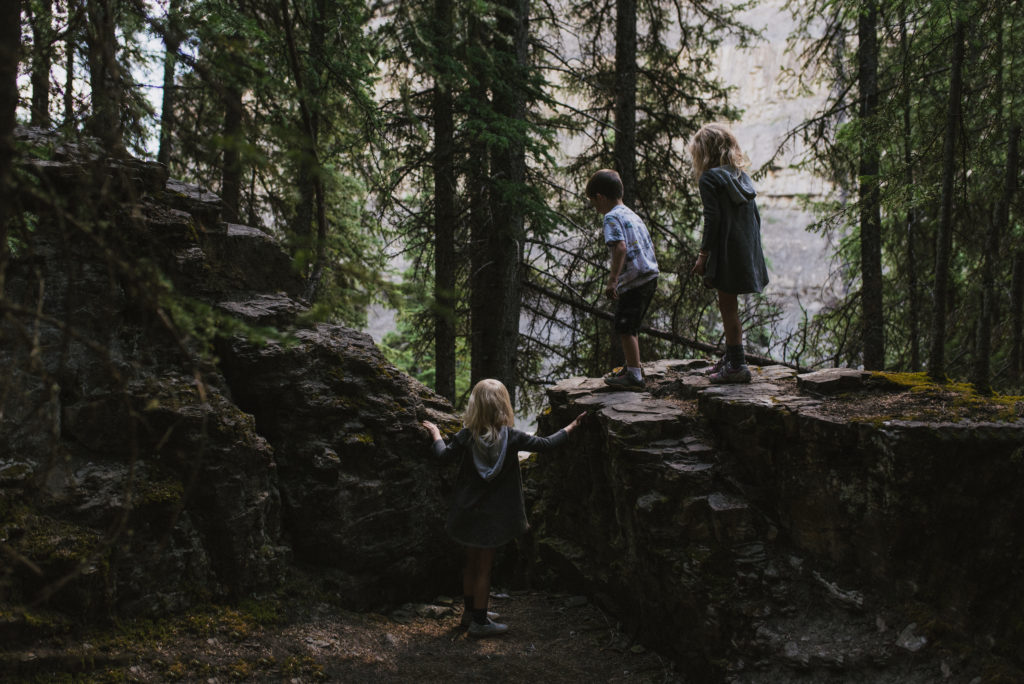 Childhood photography expert Suzanne Taylor Photography documents her children's days by capturing what they do naturally in beautiful Alberta.
