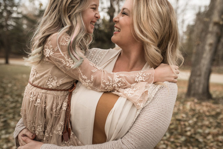 2018 Mini Sessions with Suzanne Taylor Photography in both Calgary, AB and Red Deer, AB